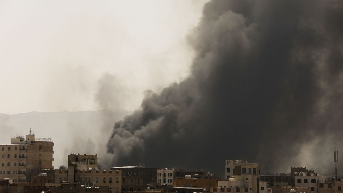 Uprchlický tábor v Jemenu zachvátil požár, nejméně 80 mrtvých